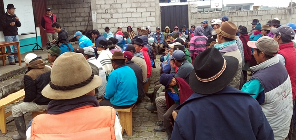 Prefectura realizará mejoramiento vial en las comunidades de la zona oriental de Latacunga