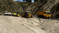 Maquinaria del Gobierno Provincial realiza trabajos en la vía San Marcos - Surillal