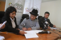 GAD Cotopaxi y PUCE suscriben convenio para analizar la calidad del agua, aire y suelo