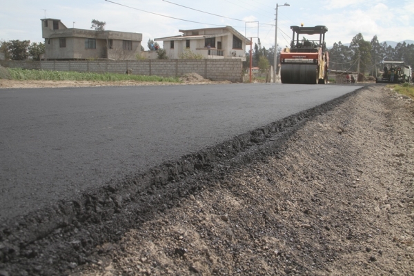 Asfaltado a la altura de Barrio Nuevo 