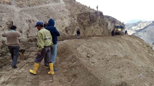Maquinaria de la Prefectura trabaja en varios frentes
