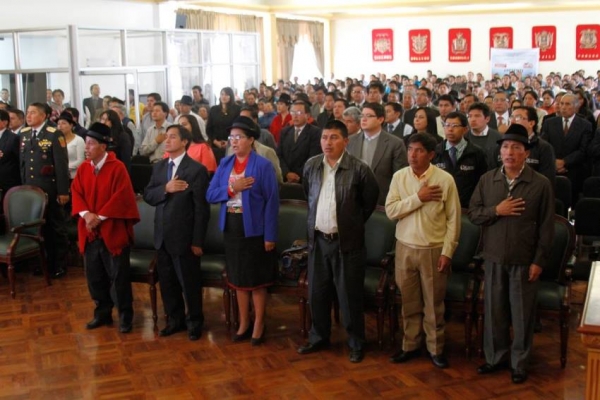 Autoridades y ciudadanía acudieron a la rendición de cuentas de Jorge Guamán
