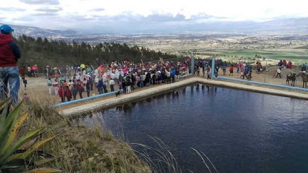 Barrio Buena Esperanza de Juigua inauguró tanque reservorio con el aporte del GADPC