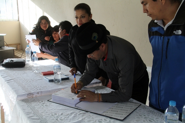 La Prefectura de Cotopaxi asfaltará la vía interprovincial la Lindera