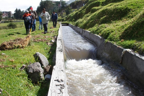 Avanza trabajos de reconstrucción del “Canal Jiménez Cevallos”