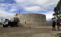 Tanque reservorio llankaykunawanka, 120 hectarias allpakunatami hichanka Sarapamba ayllu llaktapi