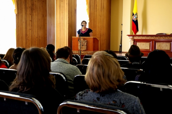 Prefecta subrogante Silvia Bravo inaugura jornadas de capacitaciòn
