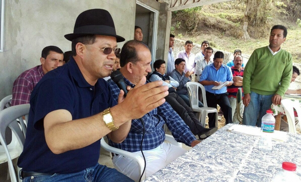 Prefectura de Cotopaxi y municipio de Pangua se comprometen a trabajar mancomunadamente en el mantenimiento vial