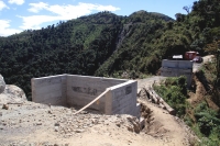 Construcción del puente en el sector La Polvorosa