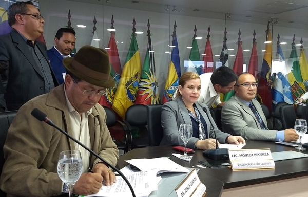 Prefectura de Cotopaxi y Ministerio del Ambiente suscribieron  convenio de gestión ambiental
