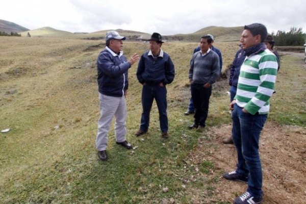 Cotopaxi markakamachik apuk shinallatak MTOP llankak wasimanta apuk Aláquez kitillimanta Morro urkukama ñankumanta rikunkapak rirkakuna