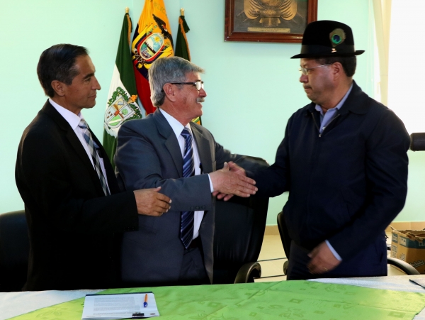 Firma de convenio tripartito en Mulalillo