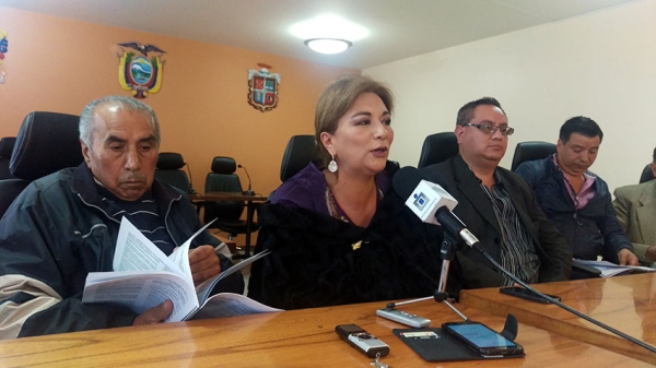 Torres de alta tensión generan preocupación en autoridades y representantes de sectores sociales