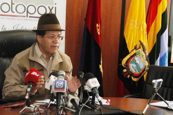 GADPC inicia intervención en vías de desfogue