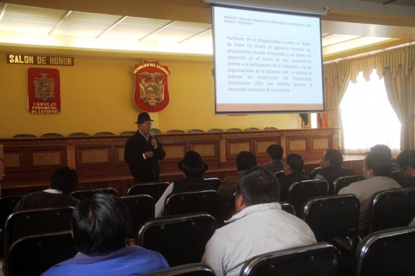 El prefecto, Jorge Guamán Coronel inauguró el taller 