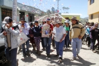 Isinlivitas caminaron 14 Km por devoción a su patrono
