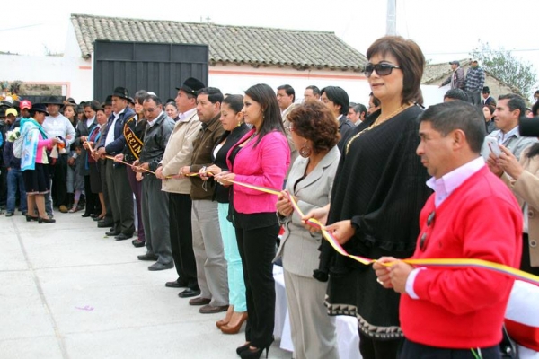 Cusubamba kitillipi estación de Bonberos llankaykunata inagurashpa sakirkami