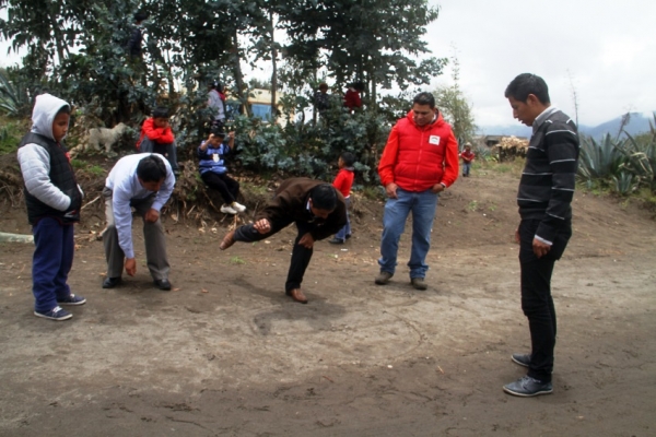 Niños y adolescentes de Cochapamaba y Pastocalle volverán a los juegos ancestrales y tradicionales.