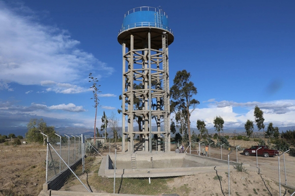 40 Beneficiarios con agua para riego en la comunidad Isinche Flor del Campo.