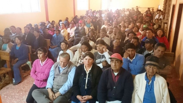 El GAD Provincial entregó materiales para rehabilitación de canales de riego