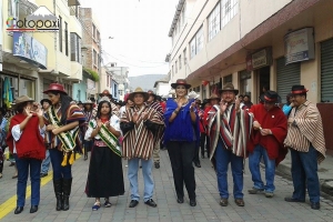 Silvia Bravo Cotopaxi markapak katik apuk, Salcedo Inty Raymi kitipi chaypimi karka